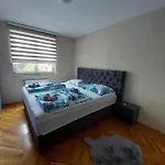 Lnb Lux 아파트